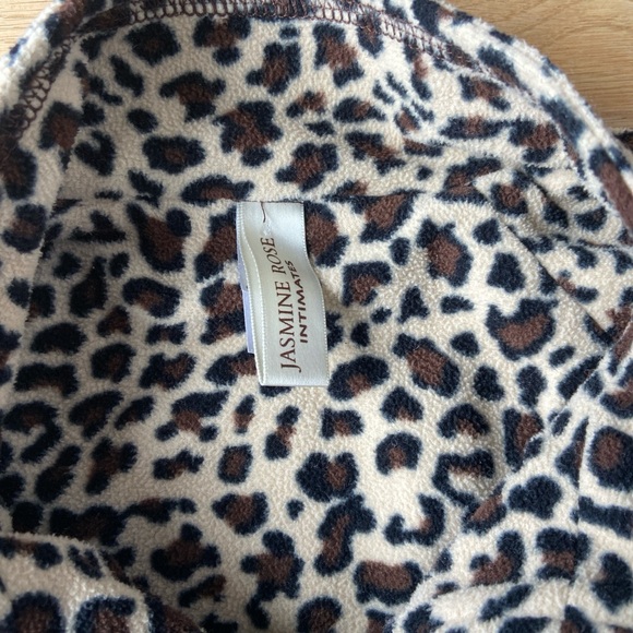 cheetah print fleece - Picture 2 of 2